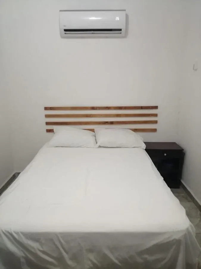 Hostal La Giraldilla Cancun Casa de hóspedes